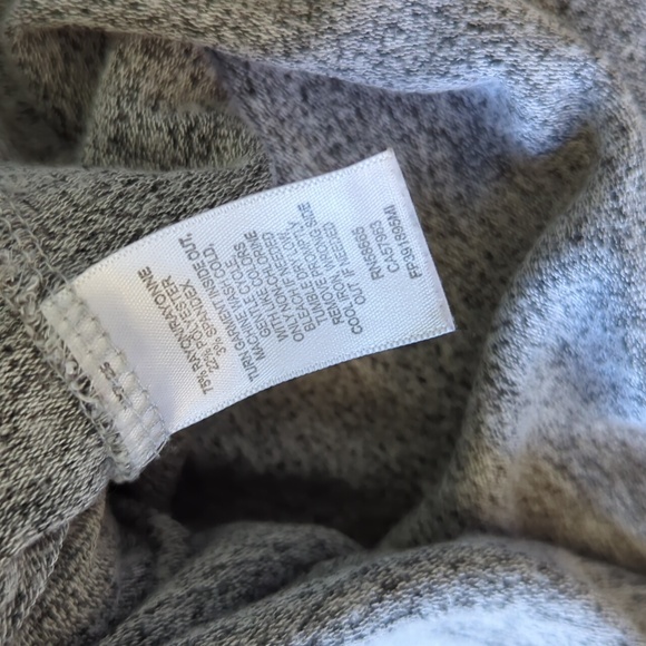 Long sleeve top bundle - Picture 13 of 14